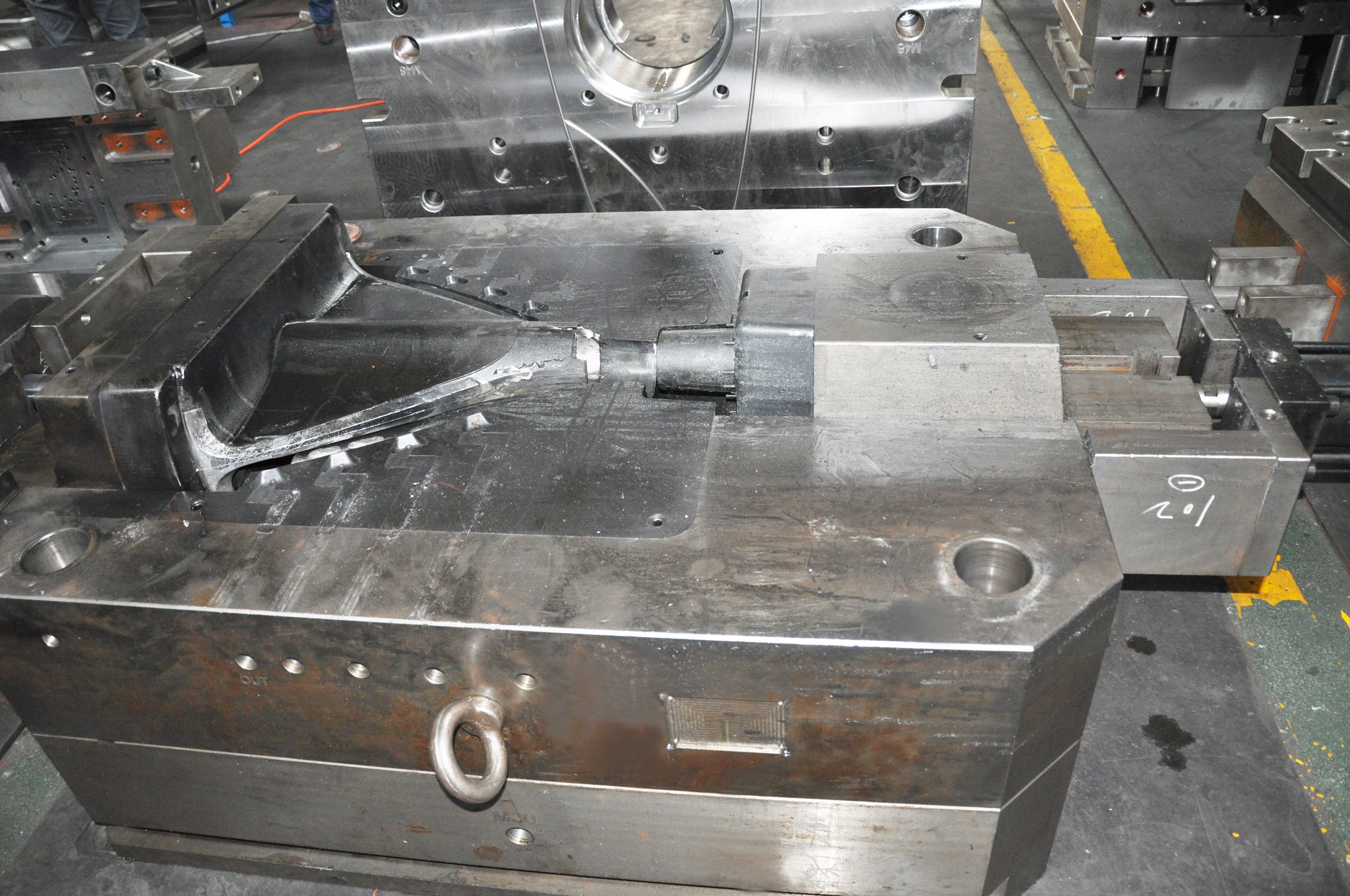  压铸模具准备出口到美国 